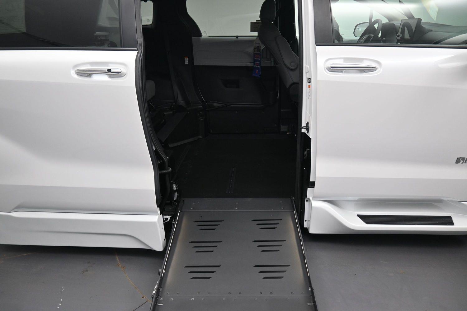 New 2026 Toyota Sienna XLE