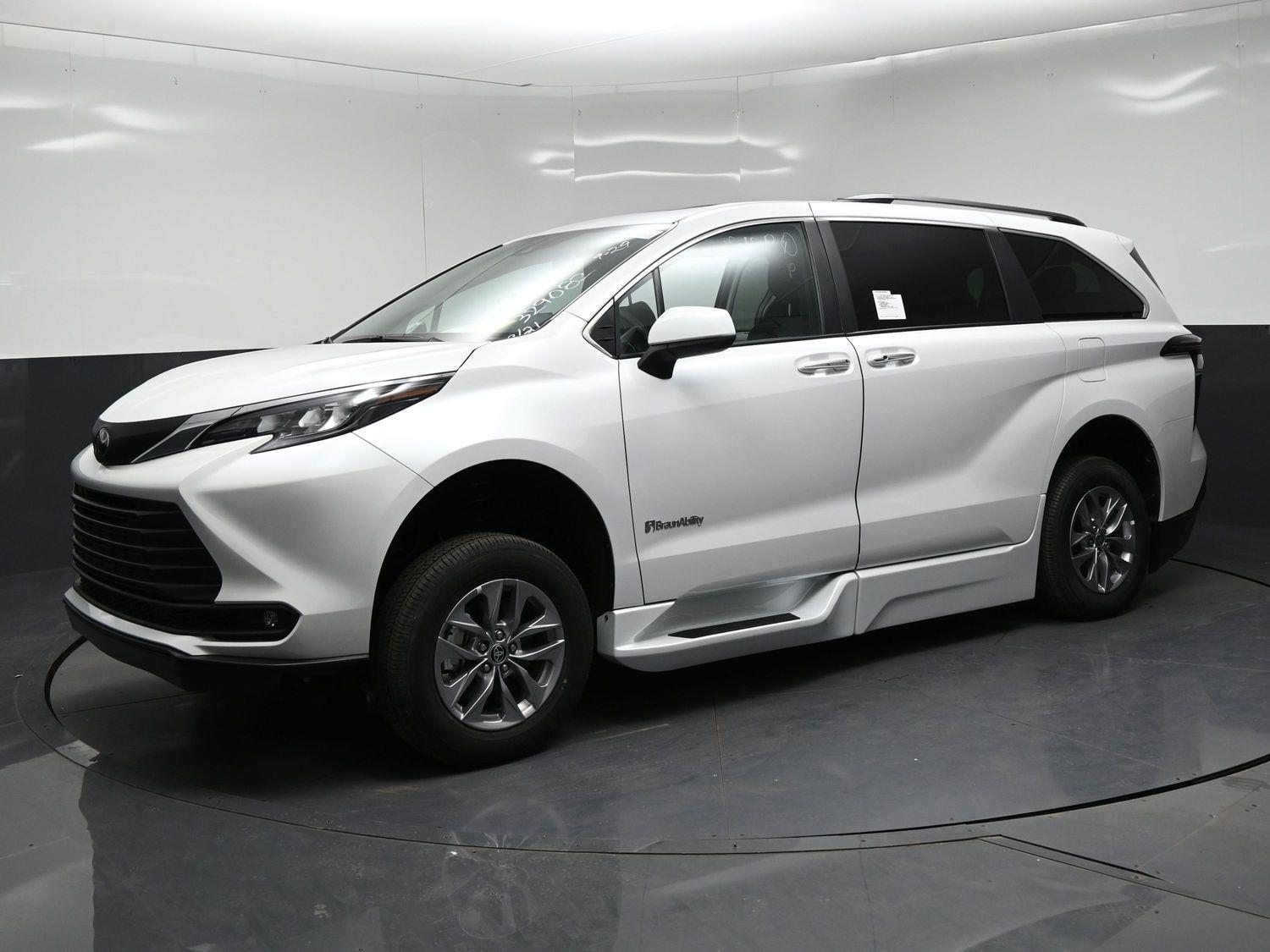 New 2026 Toyota Sienna XLE