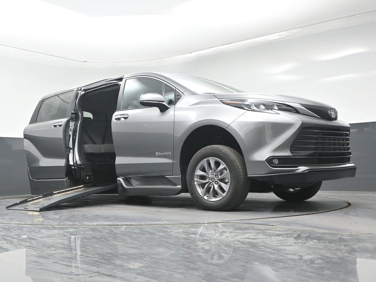 New 2026 Toyota Sienna XLE