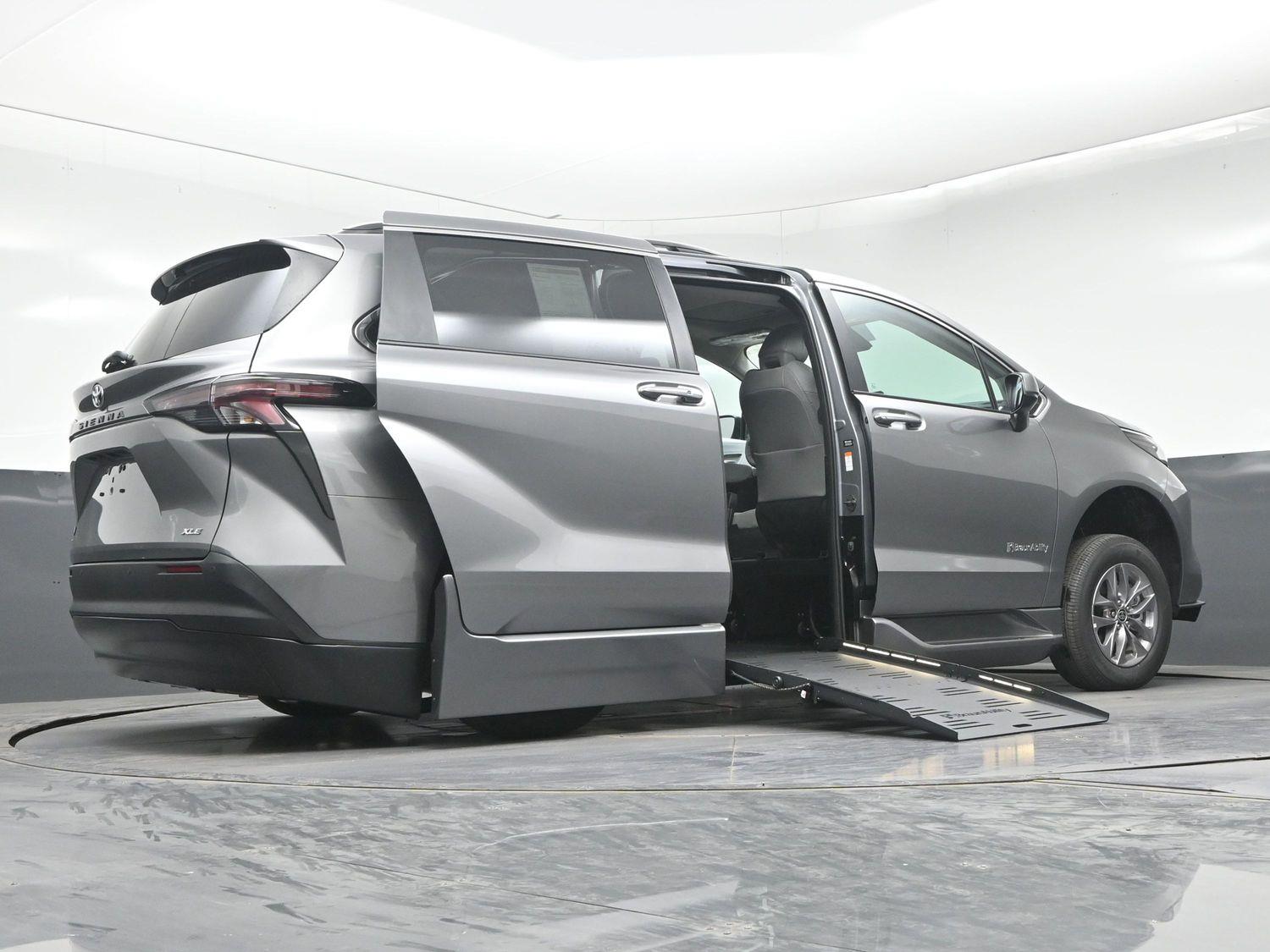 New 2026 Toyota Sienna XLE