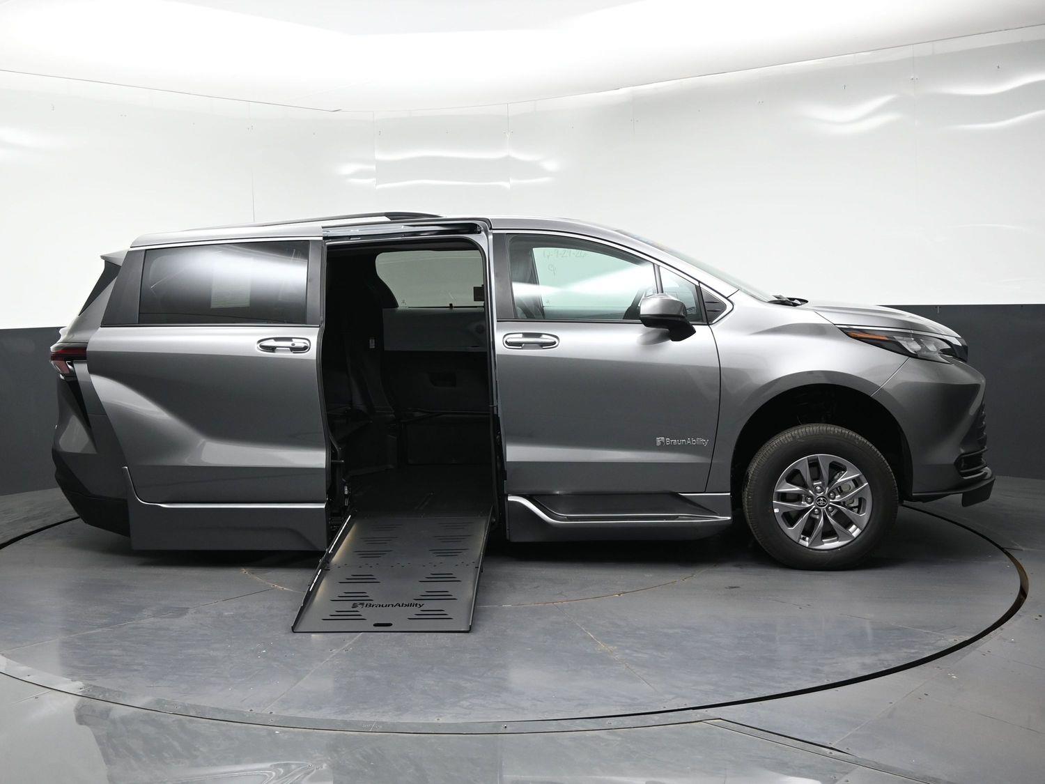 New 2026 Toyota Sienna XLE