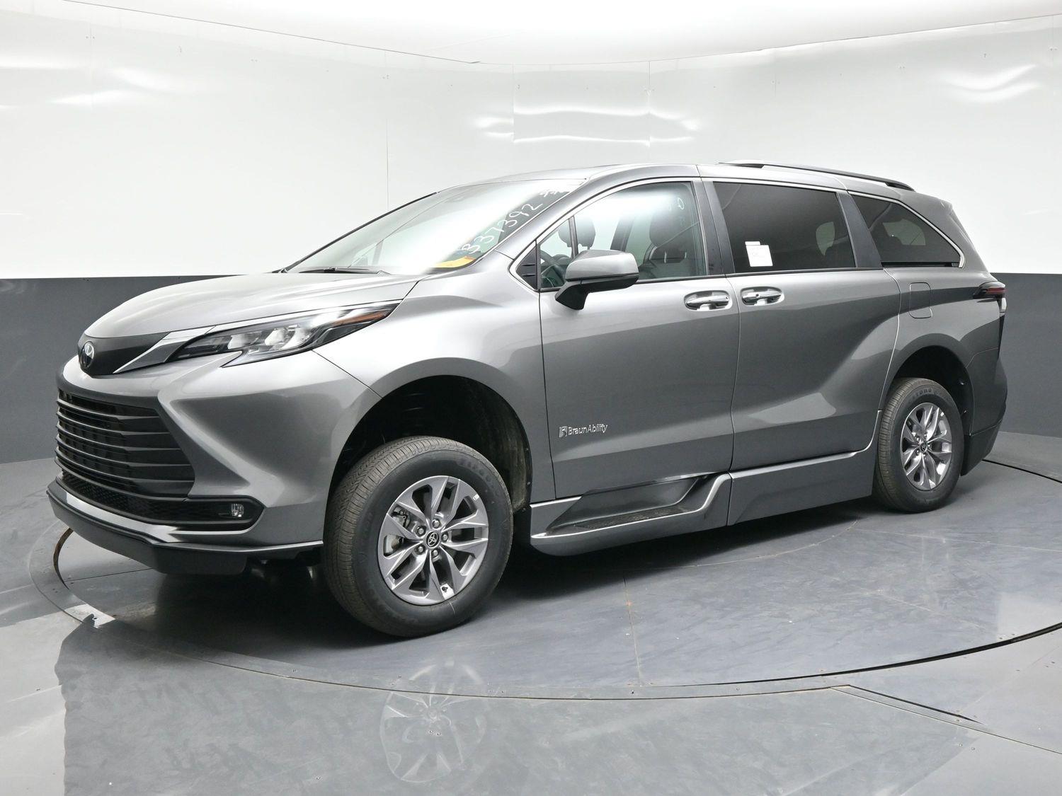 New 2026 Toyota Sienna XLE