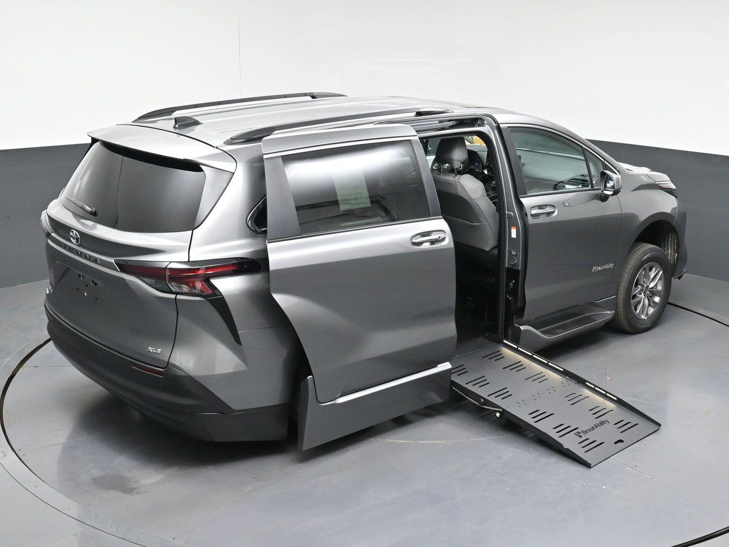 New 2026 Toyota Sienna XLE