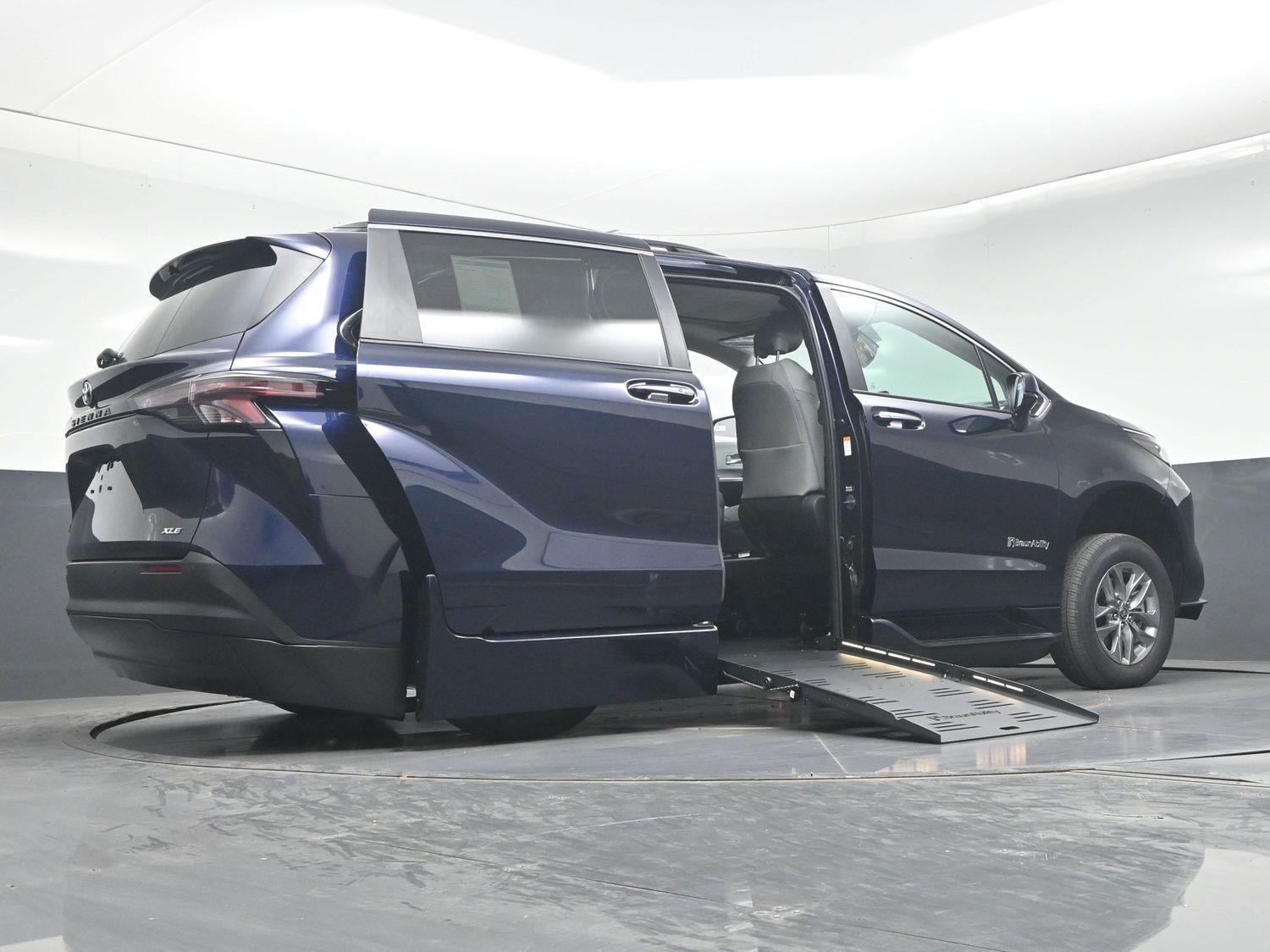 New 2026 Toyota Sienna XLE