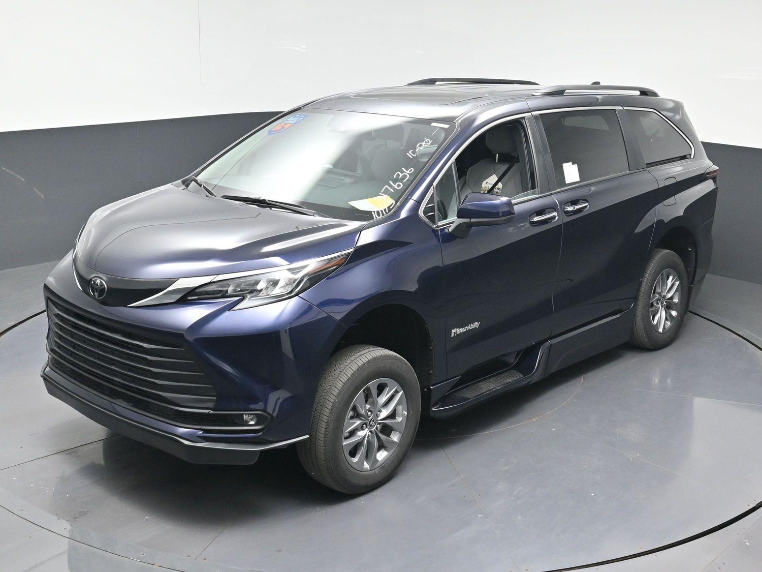 New 2026 Toyota Sienna XLE