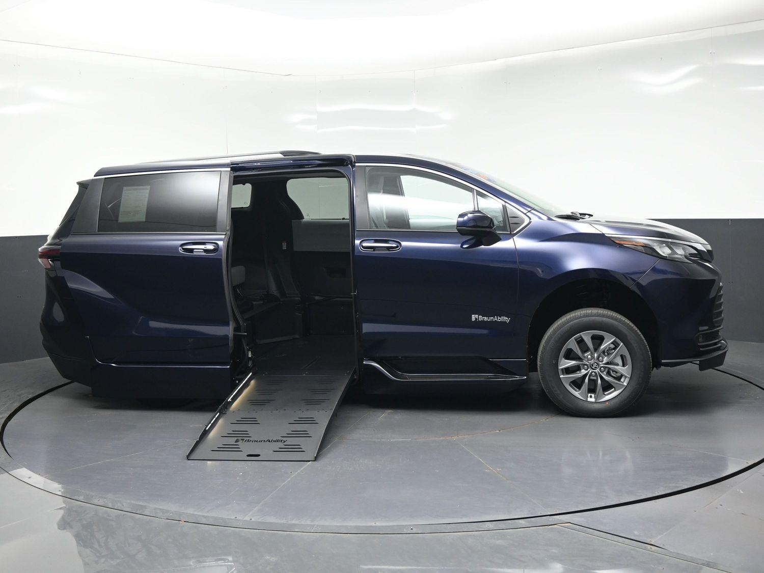 New 2026 Toyota Sienna XLE