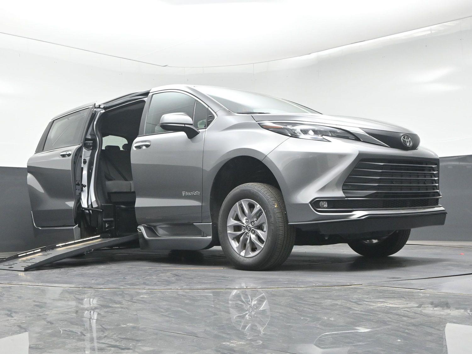New 2026 Toyota Sienna XLE