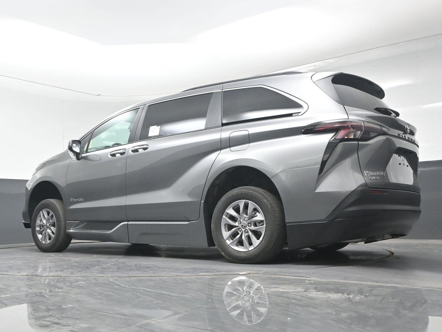 New 2026 Toyota Sienna XLE