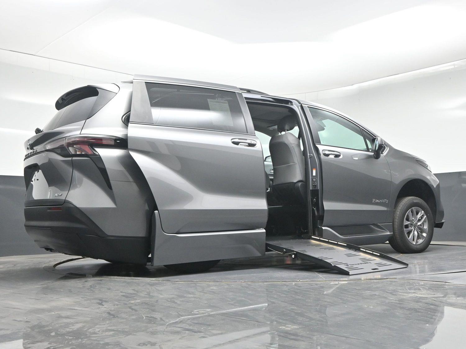 New 2026 Toyota Sienna XLE