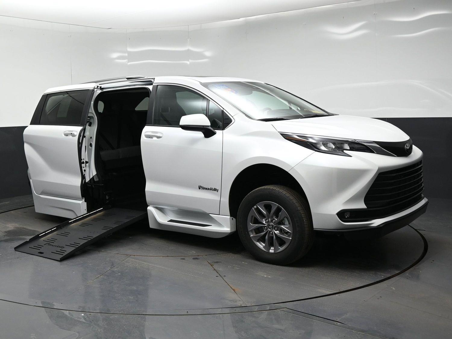 New 2026 Toyota Sienna XLE