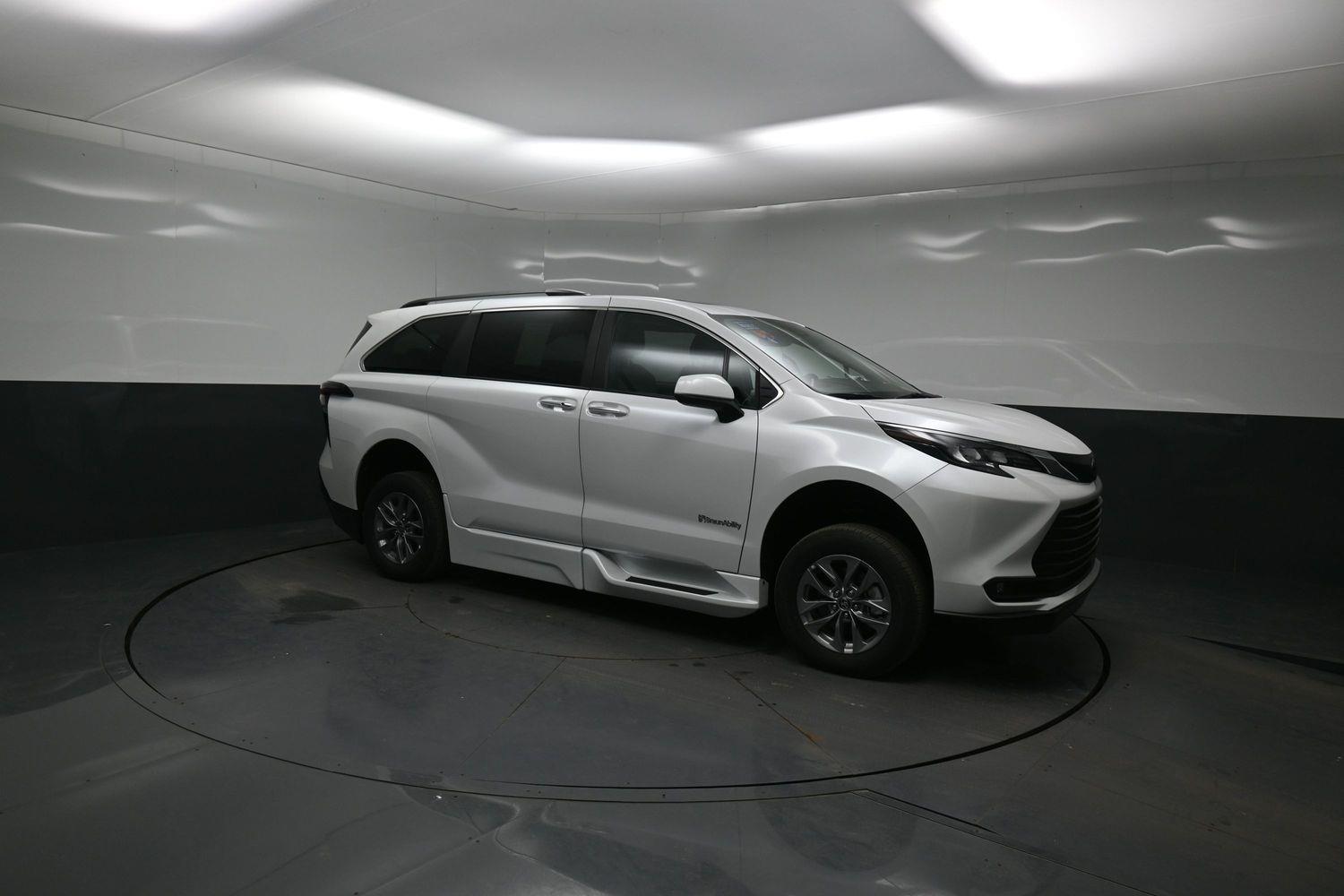 New 2026 Toyota Sienna XLE
