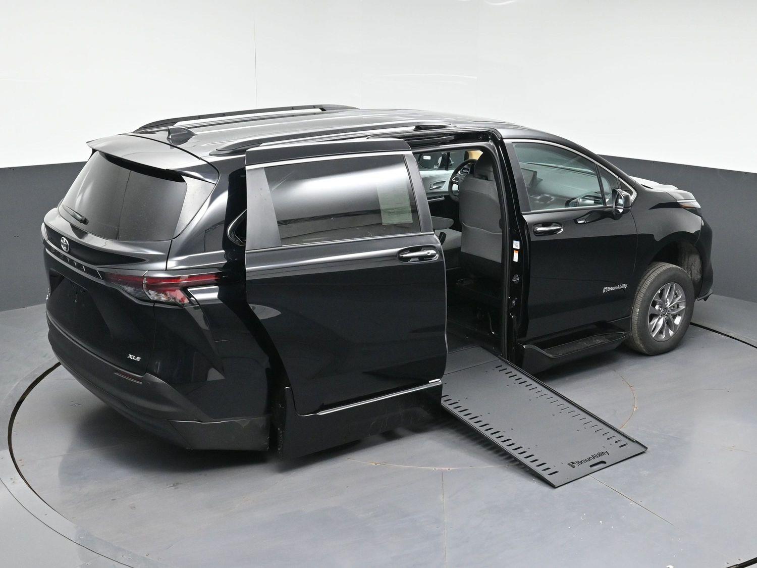 New 2026 Toyota Sienna XLE
