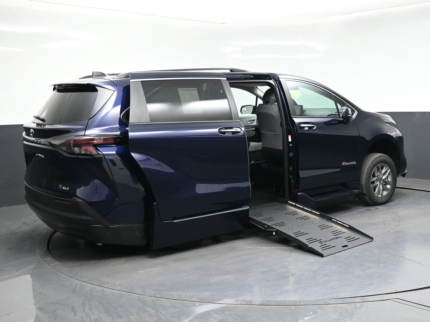New 2026 Toyota Sienna XLE