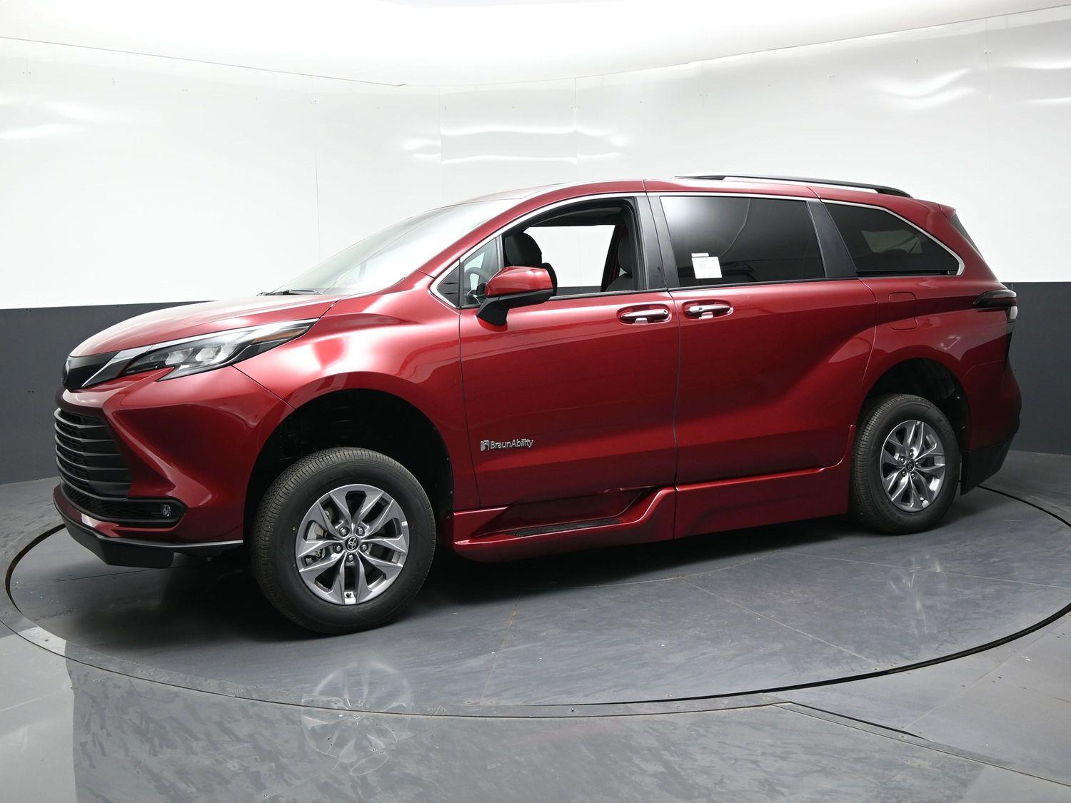 New 2026 Toyota Sienna XLE