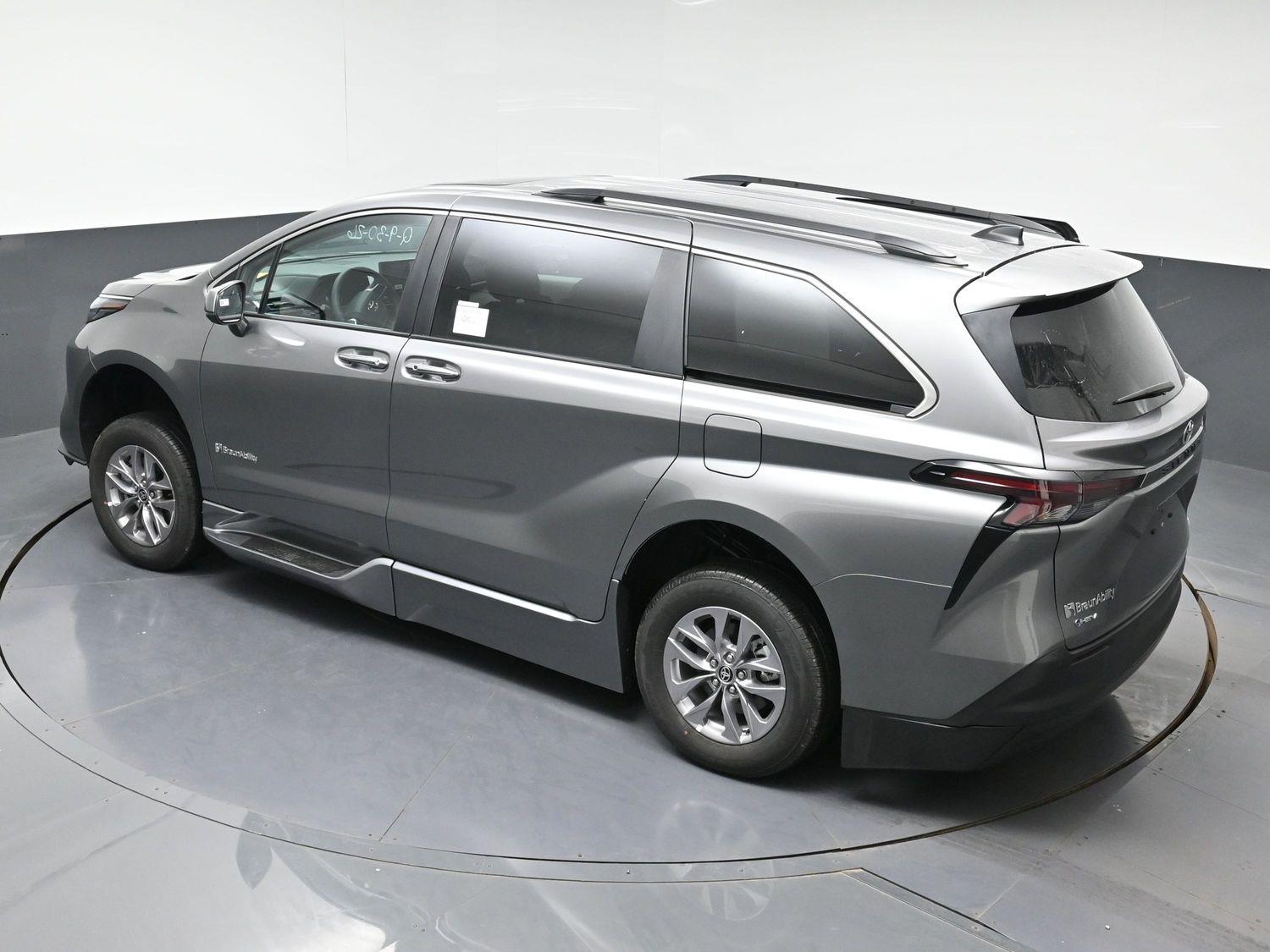 New 2026 Toyota Sienna XLE