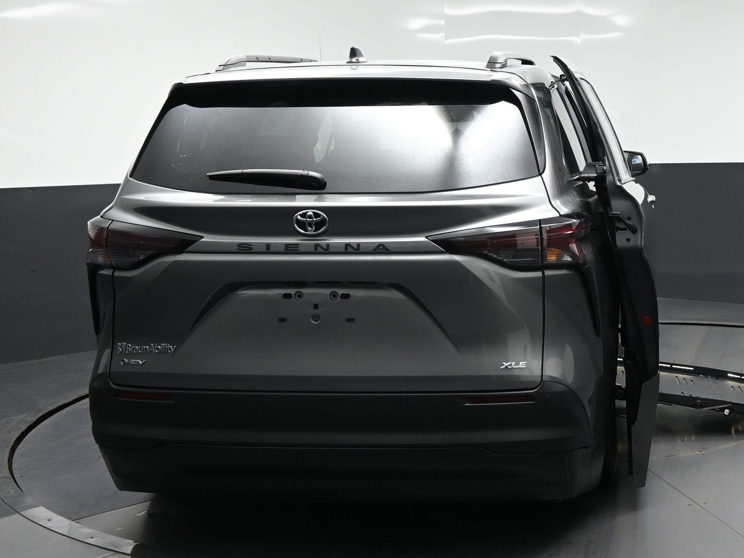 New 2026 Toyota Sienna XLE