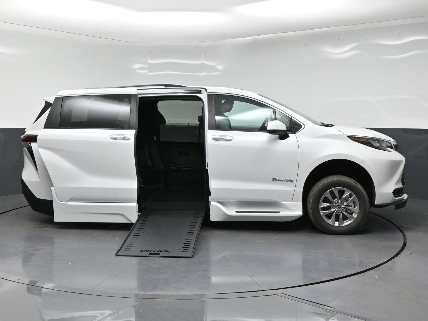 New 2026 Toyota Sienna XLE
