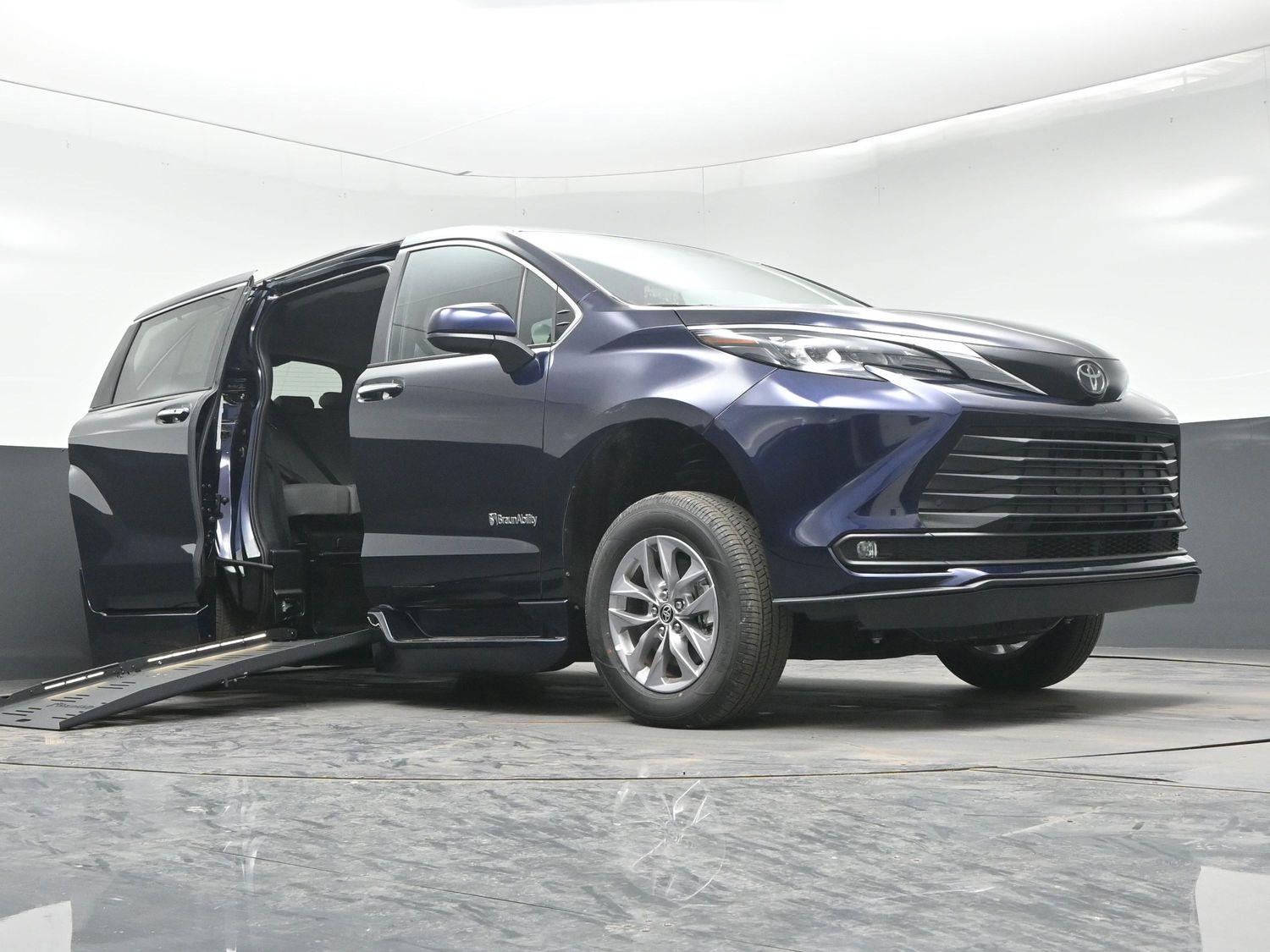 New 2026 Toyota Sienna XLE