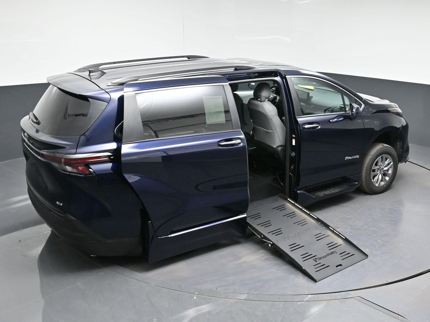 New 2026 Toyota Sienna XLE