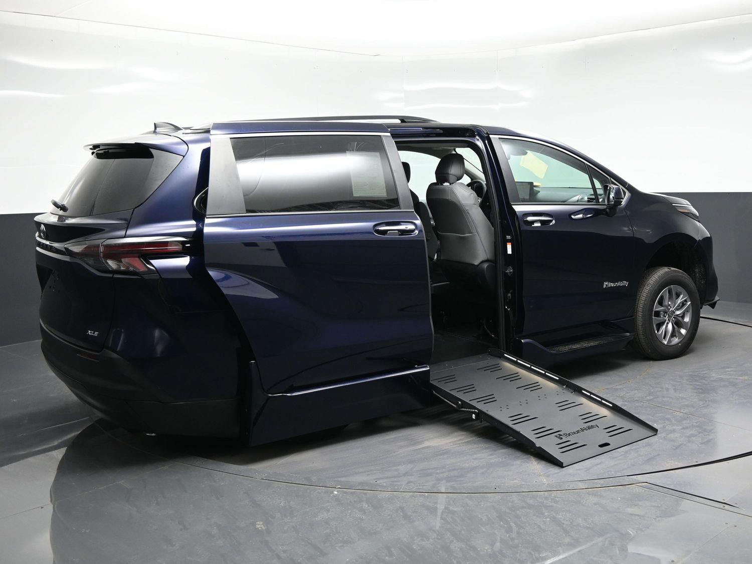 New 2026 Toyota Sienna XLE