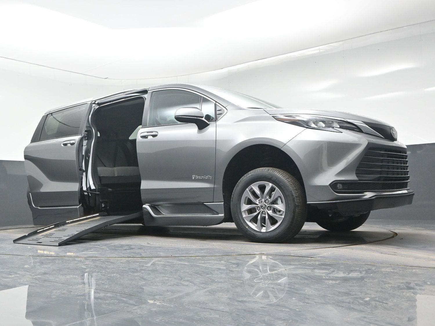 New 2026 Toyota Sienna XLE