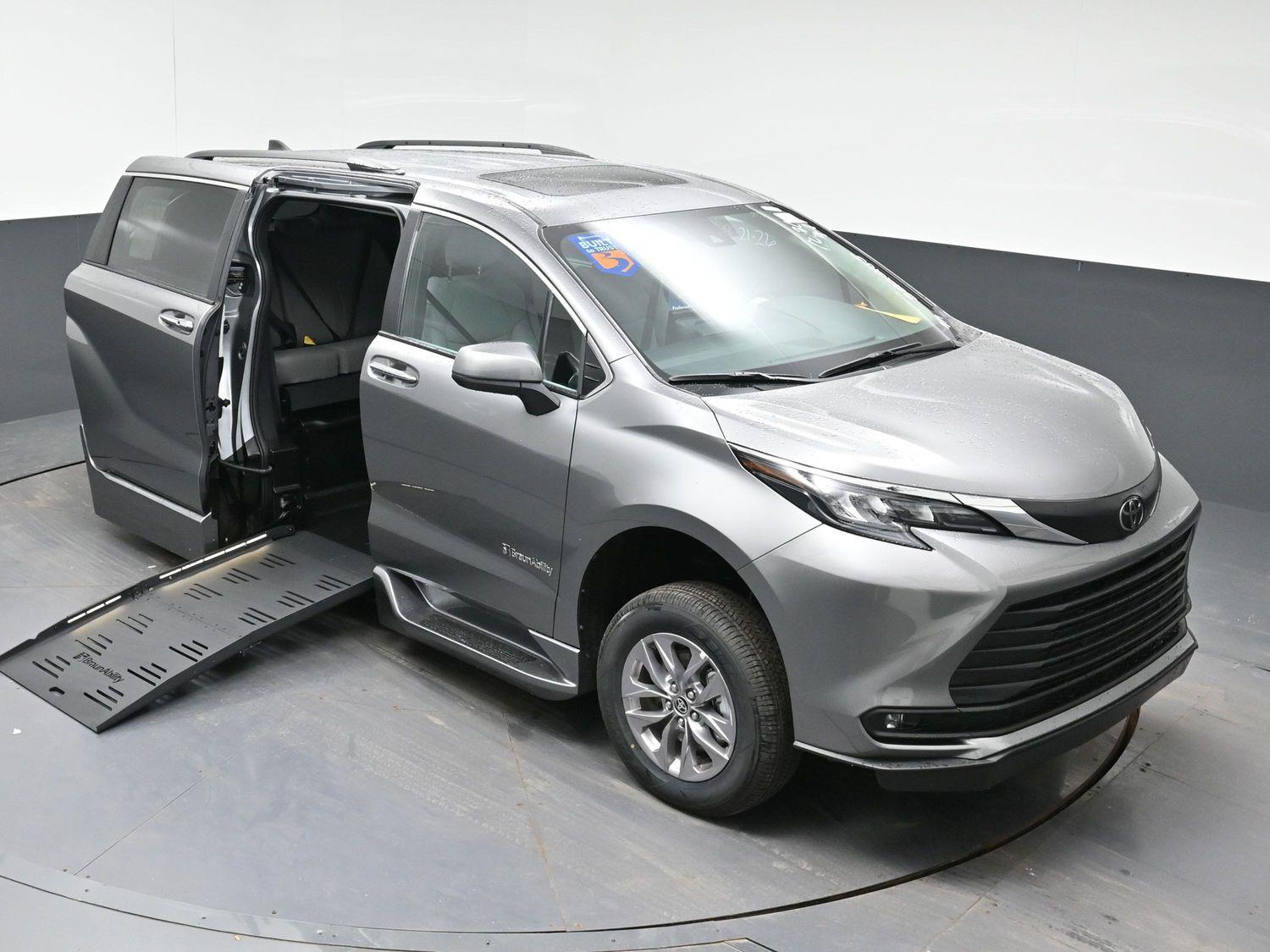New 2026 Toyota Sienna XLE
