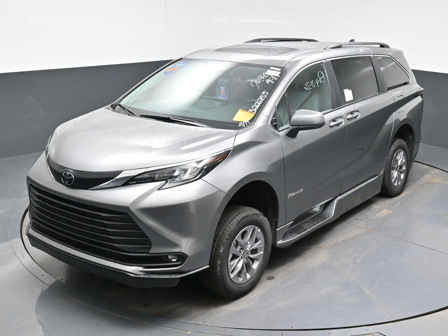 New 2026 Toyota Sienna XLE