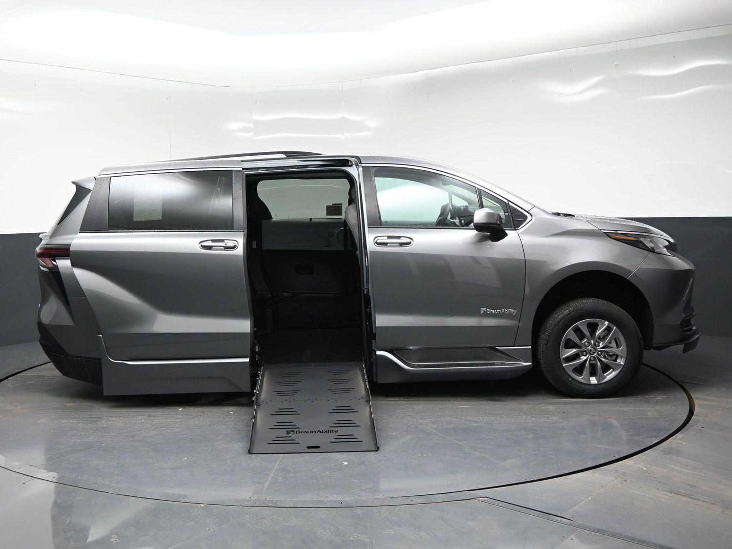 New 2026 Toyota Sienna XLE