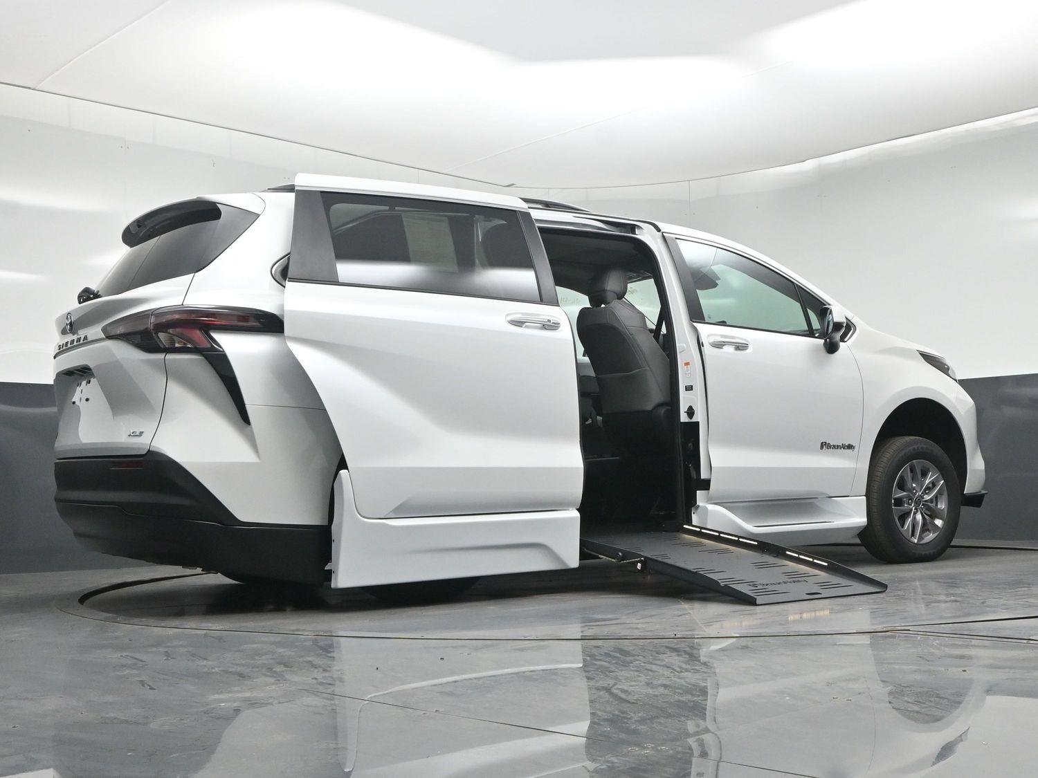 New 2026 Toyota Sienna XLE