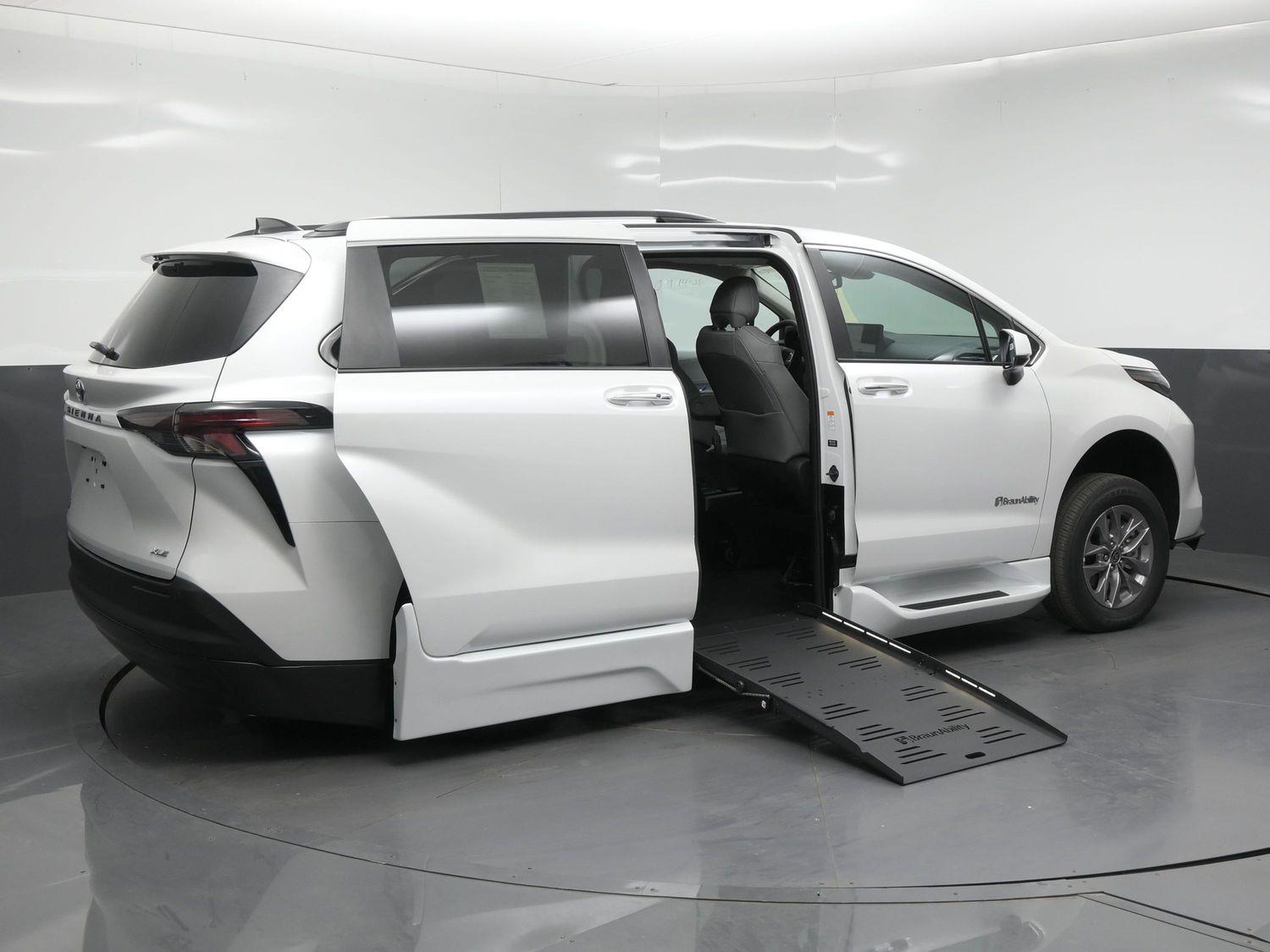 New 2026 Toyota Sienna XLE