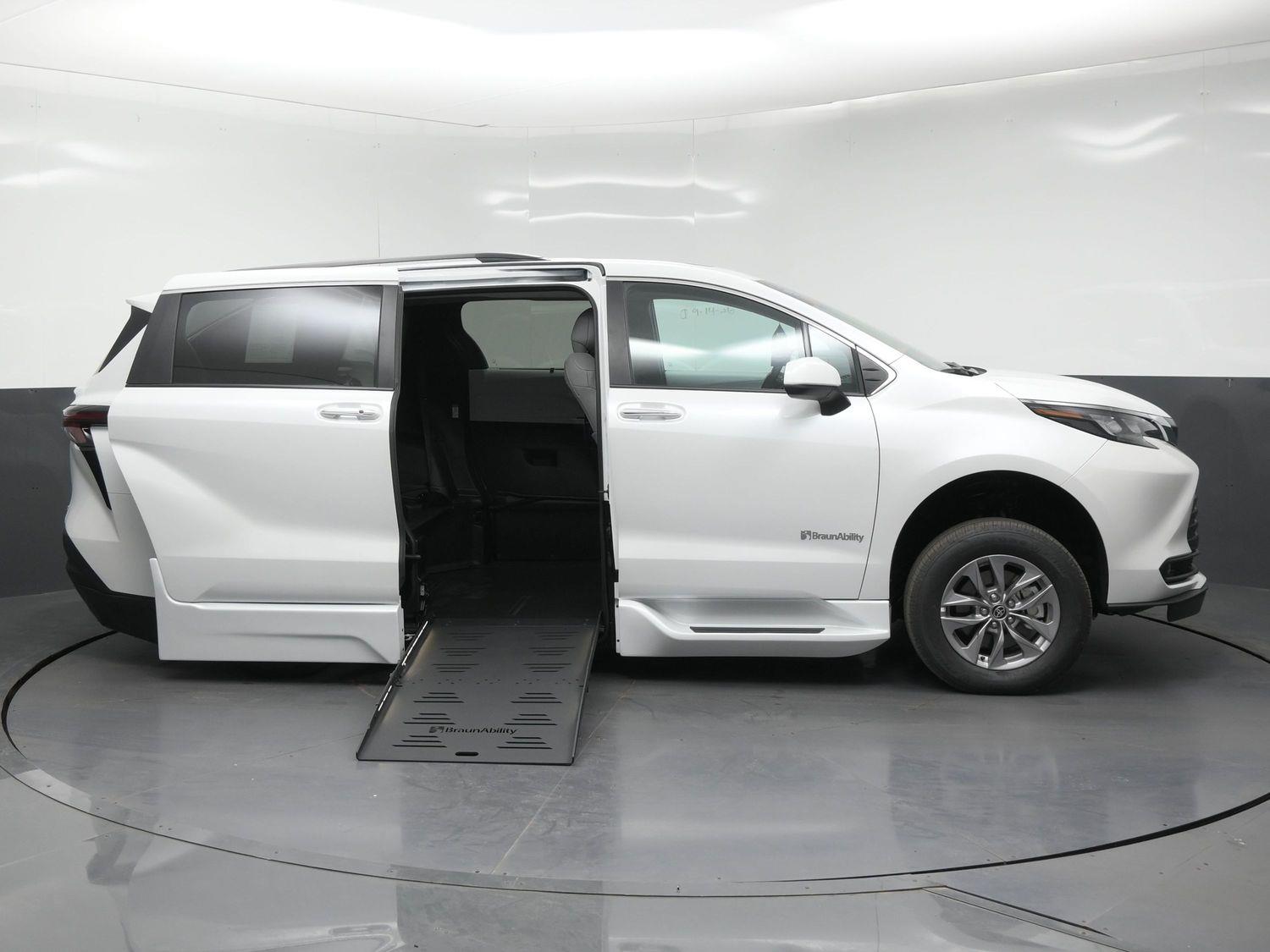 New 2026 Toyota Sienna XLE