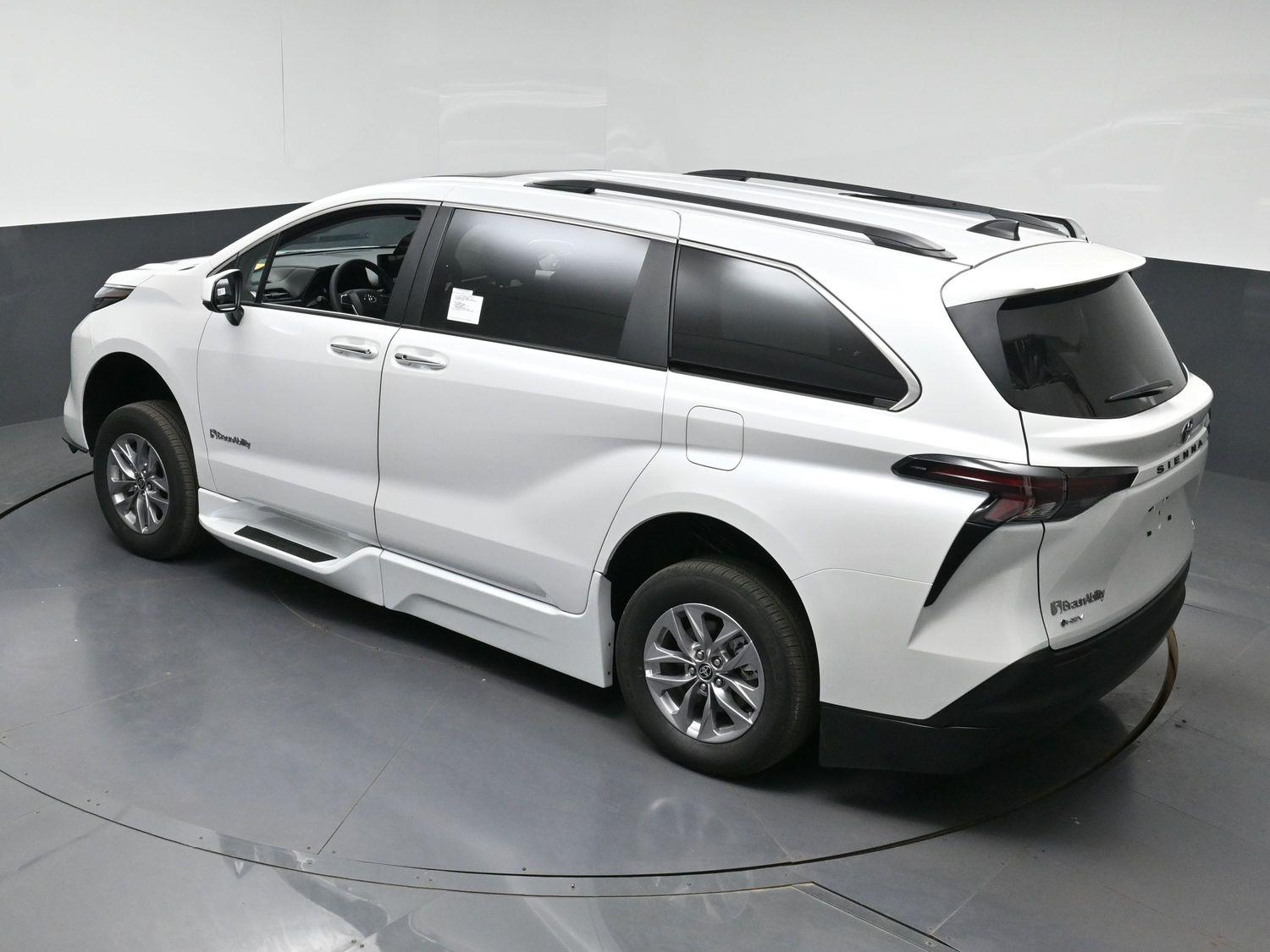 New 2026 Toyota Sienna XLE