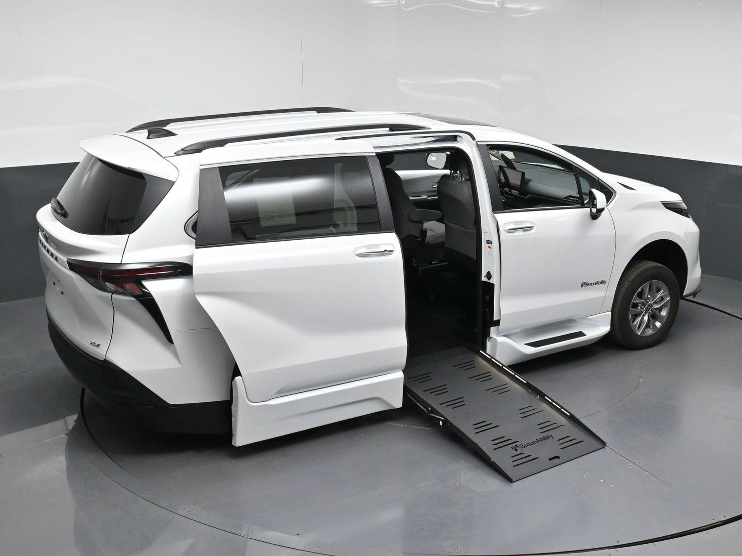 New 2026 Toyota Sienna XLE