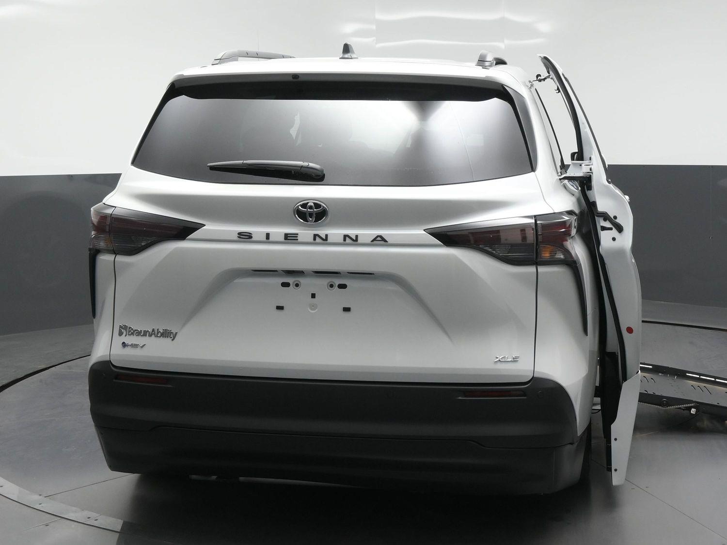 New 2026 Toyota Sienna XLE