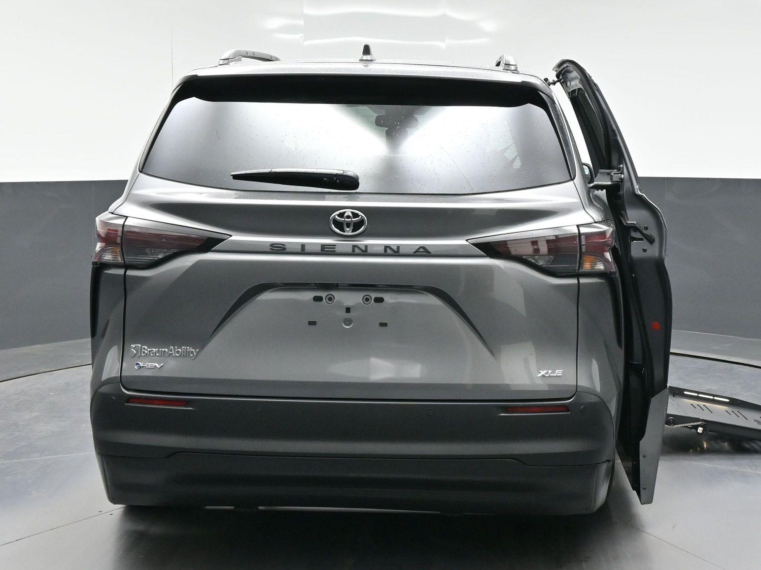 New 2026 Toyota Sienna XLE