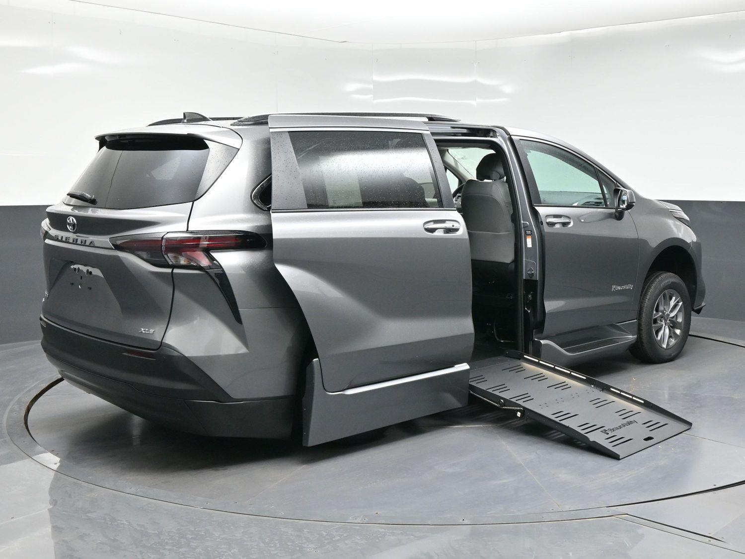 New 2026 Toyota Sienna XLE