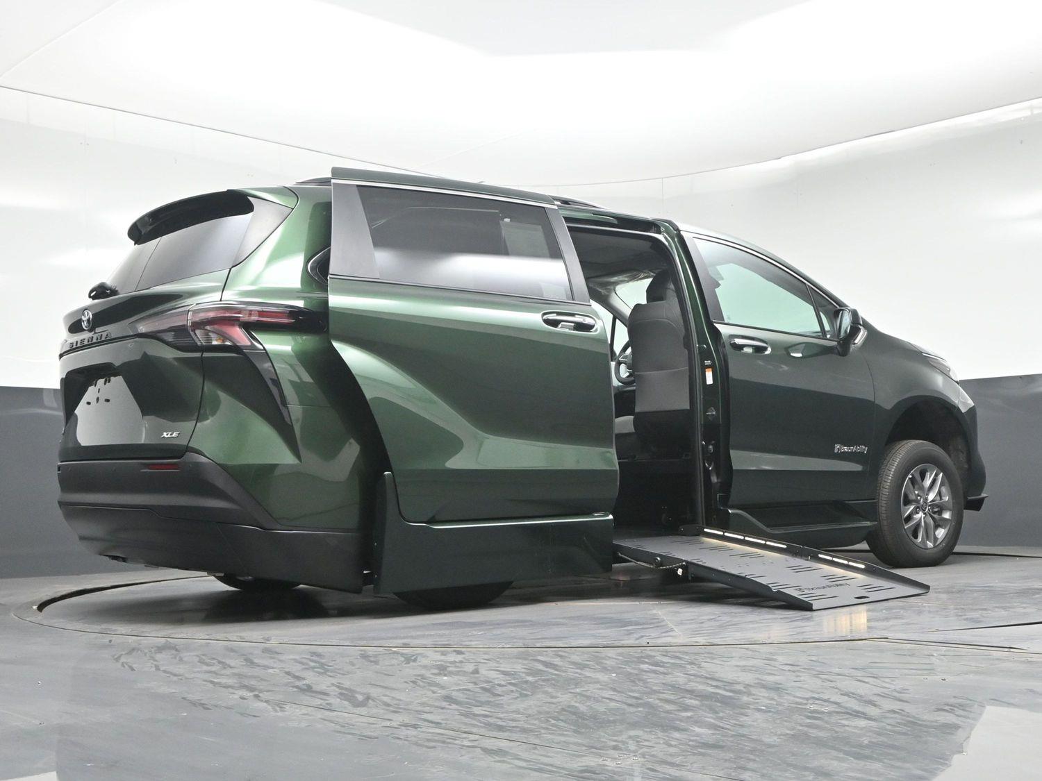 New 2026 Toyota Sienna XLE