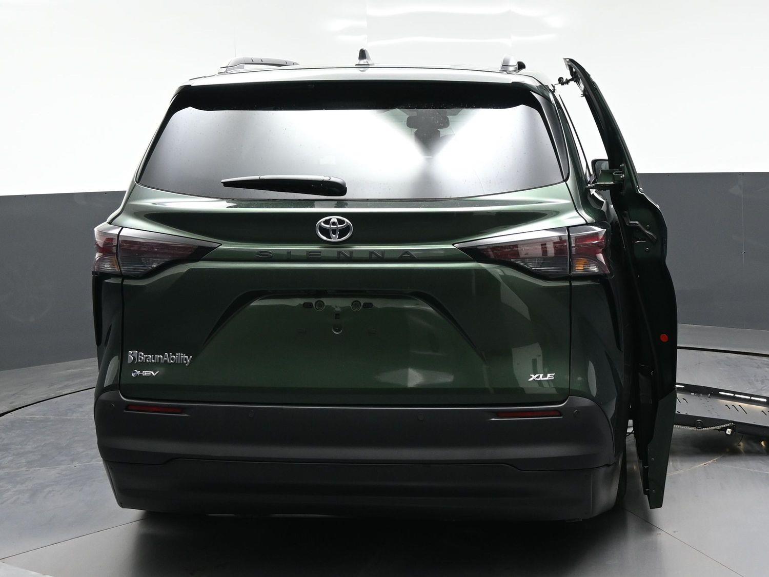 New 2026 Toyota Sienna XLE