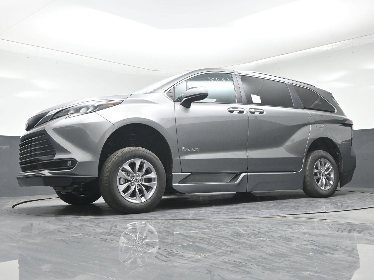 New 2026 Toyota Sienna XLE