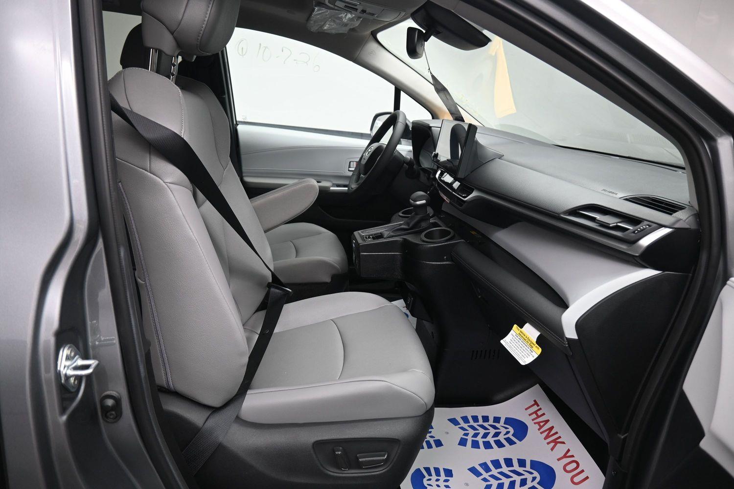 New 2026 Toyota Sienna XLE