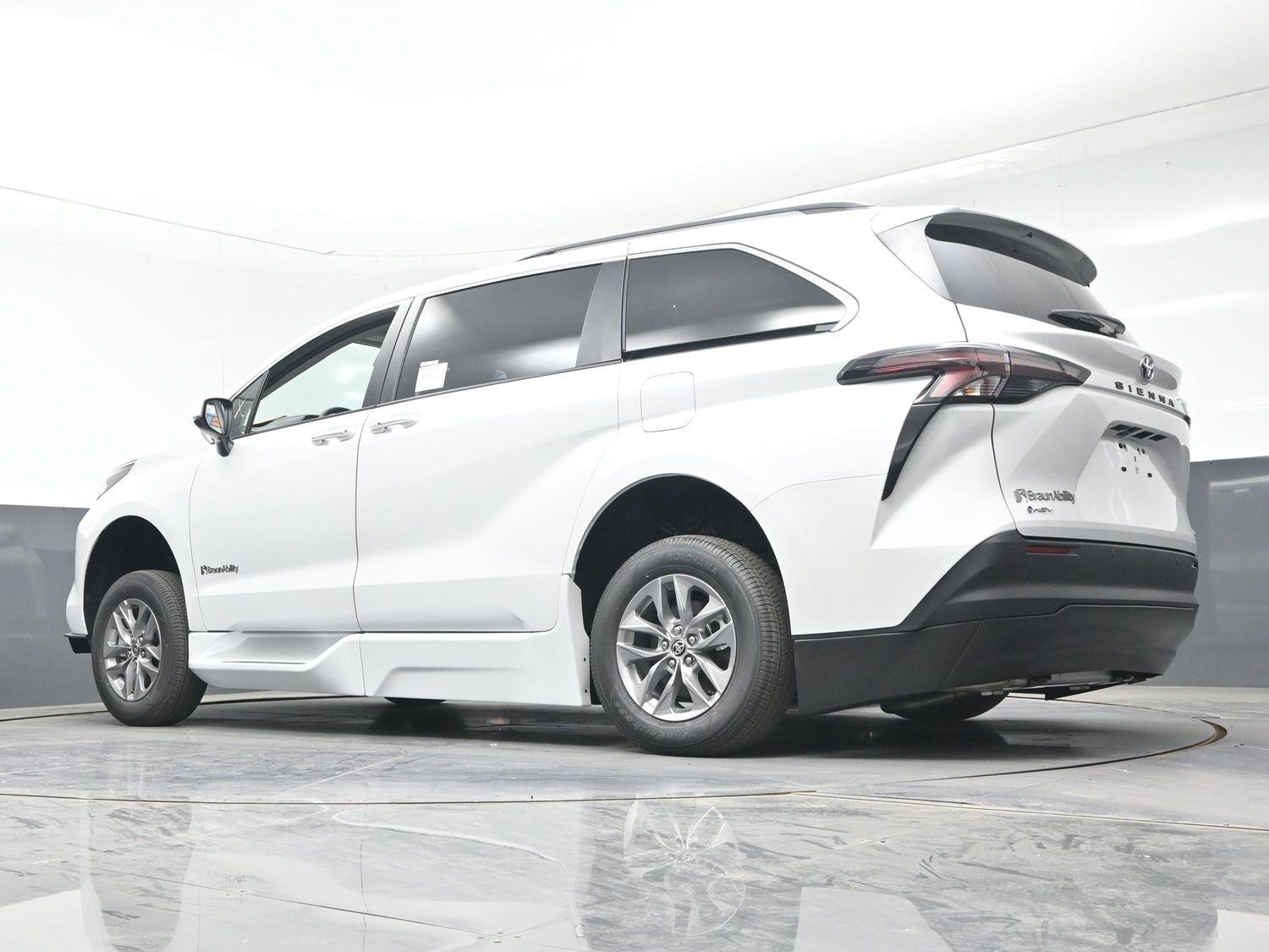 New 2026 Toyota Sienna XLE