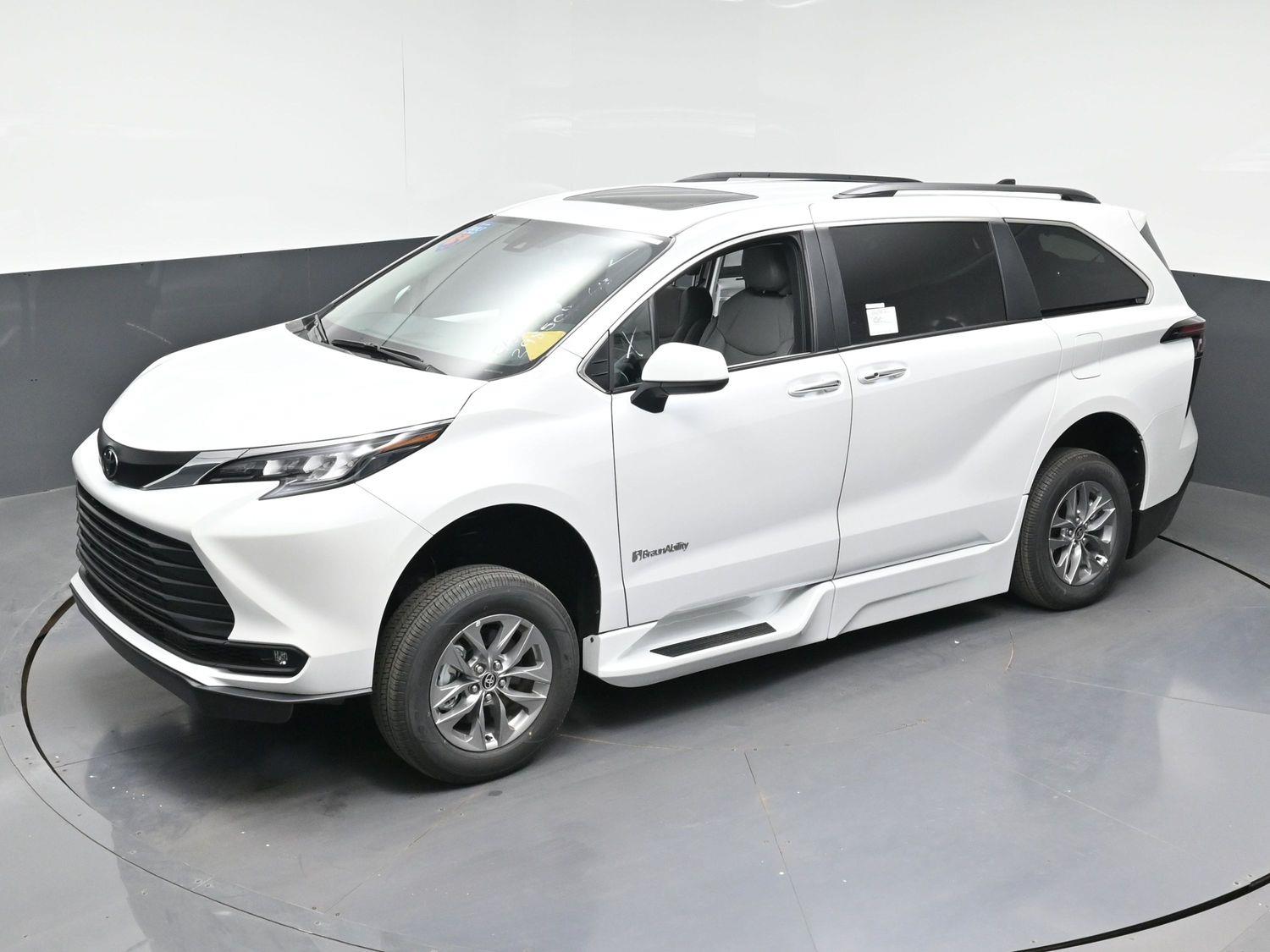 New 2026 Toyota Sienna XLE