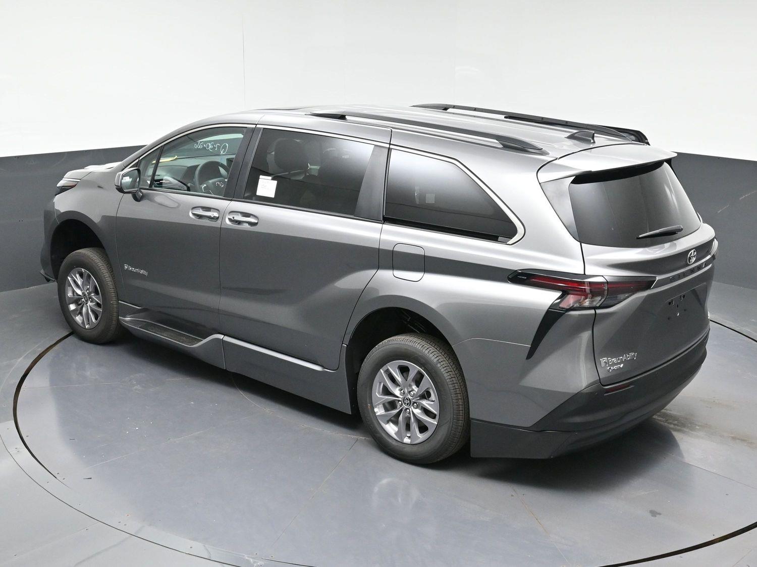 New 2026 Toyota Sienna XLE