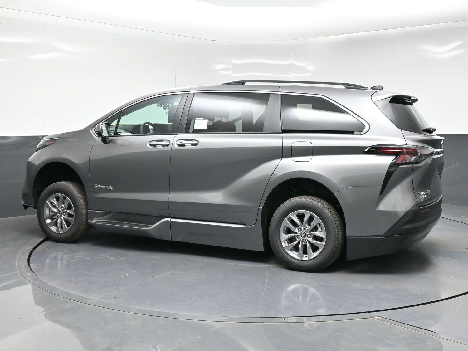 New 2026 Toyota Sienna XLE