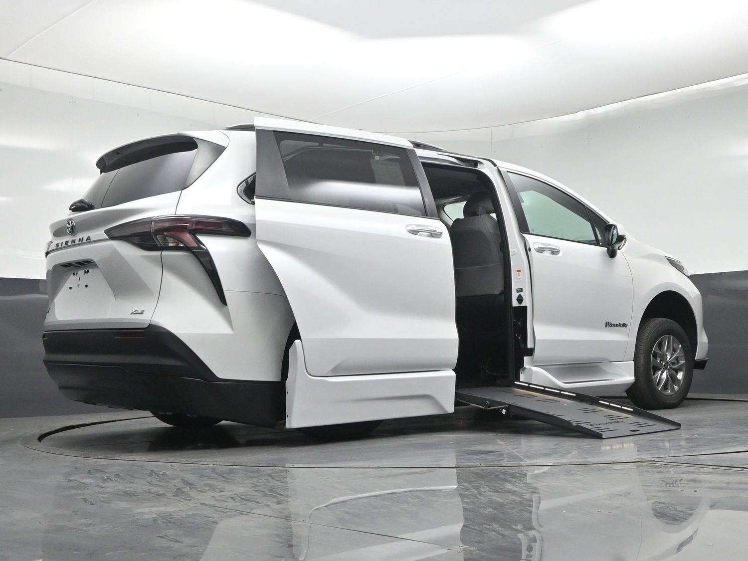 New 2026 Toyota Sienna XLE