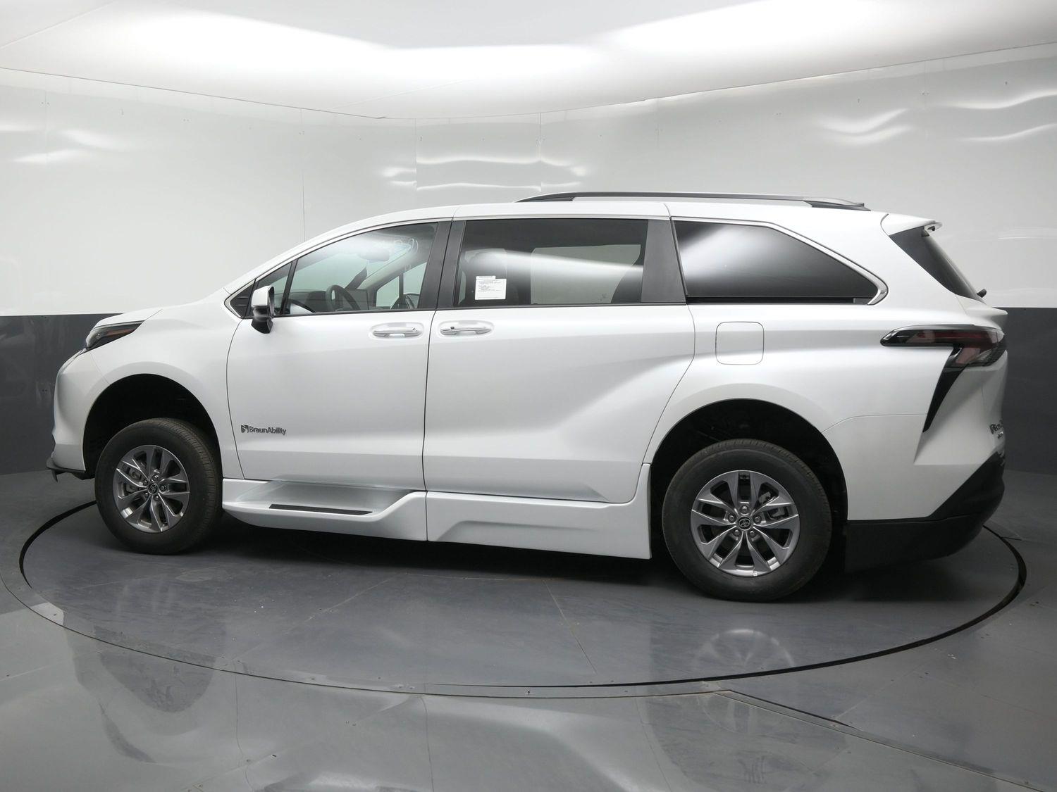 New 2026 Toyota Sienna XLE
