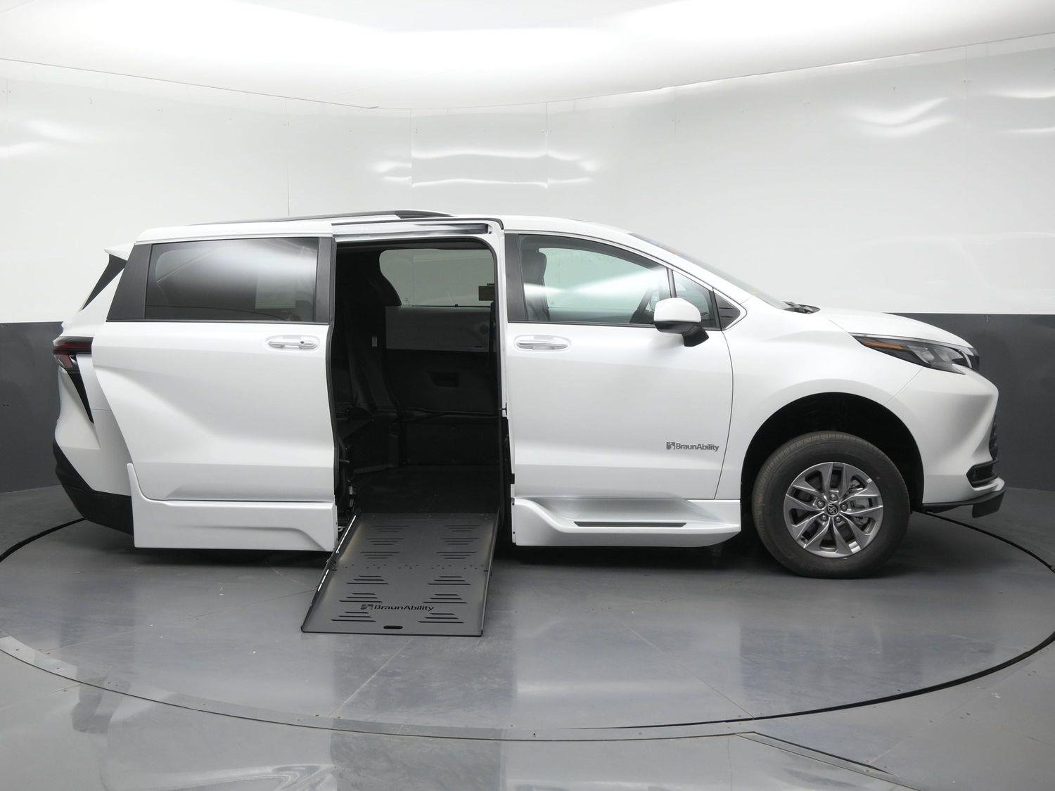 New 2026 Toyota Sienna XLE