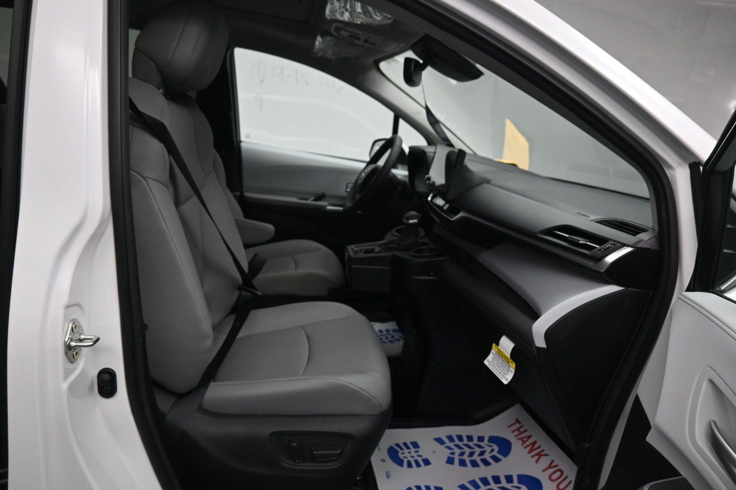 New 2026 Toyota Sienna XLE