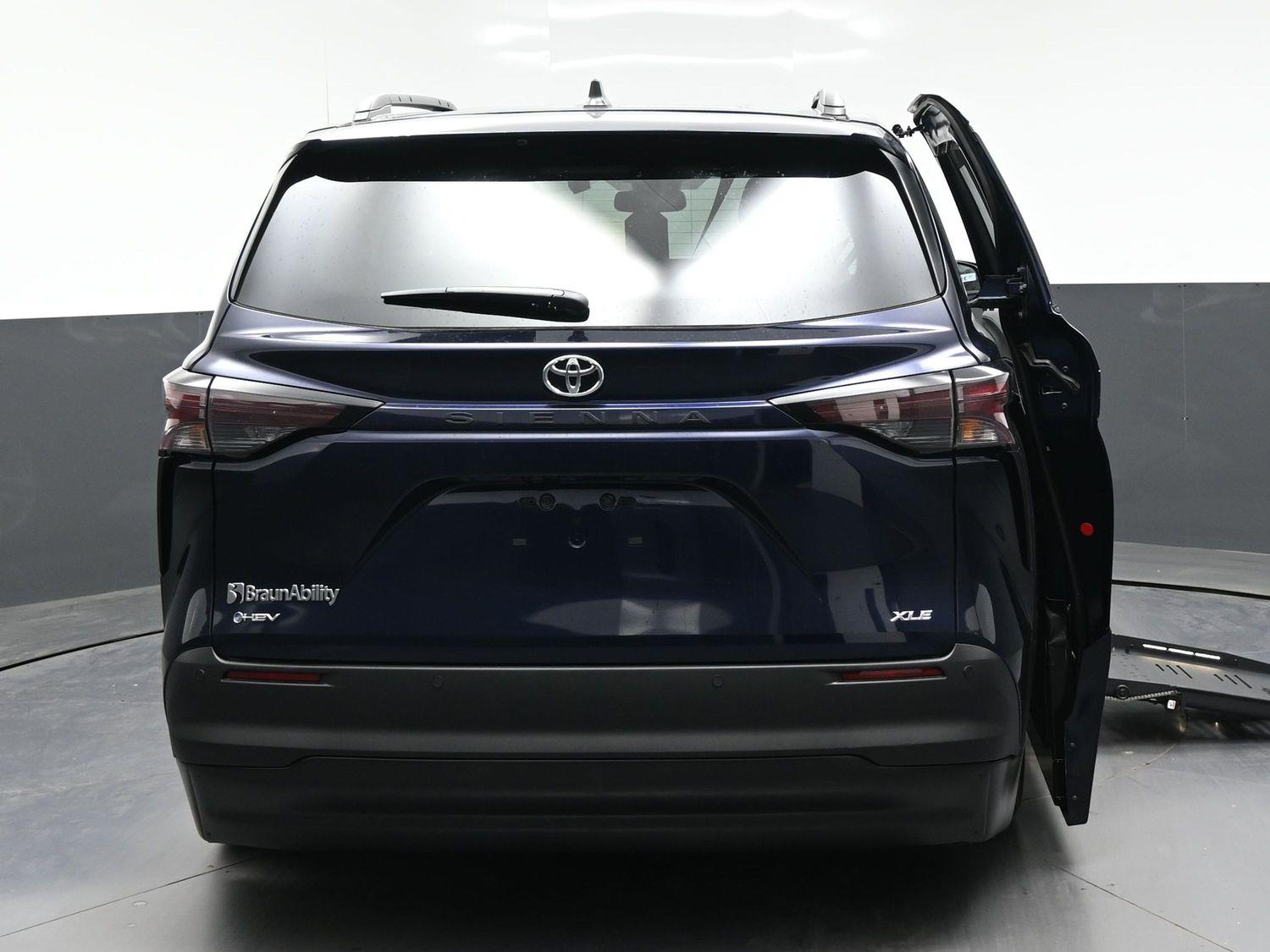 New 2026 Toyota Sienna XLE