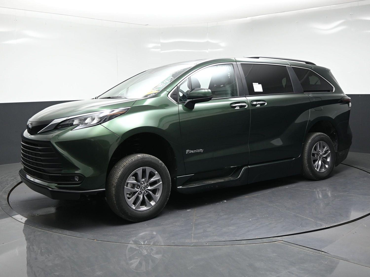 New 2026 Toyota Sienna XLE